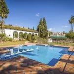 Vivi Homes - Casa Nobu Pool, Garden, Patio & Beach